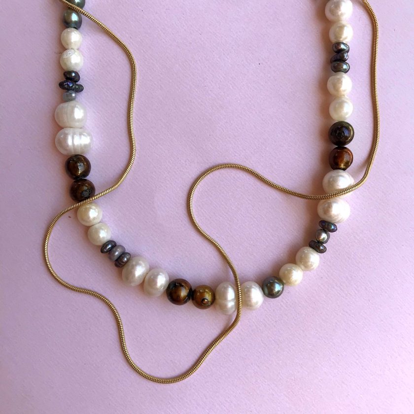 039 - collar de mix de perlas naturales con cierre dorado